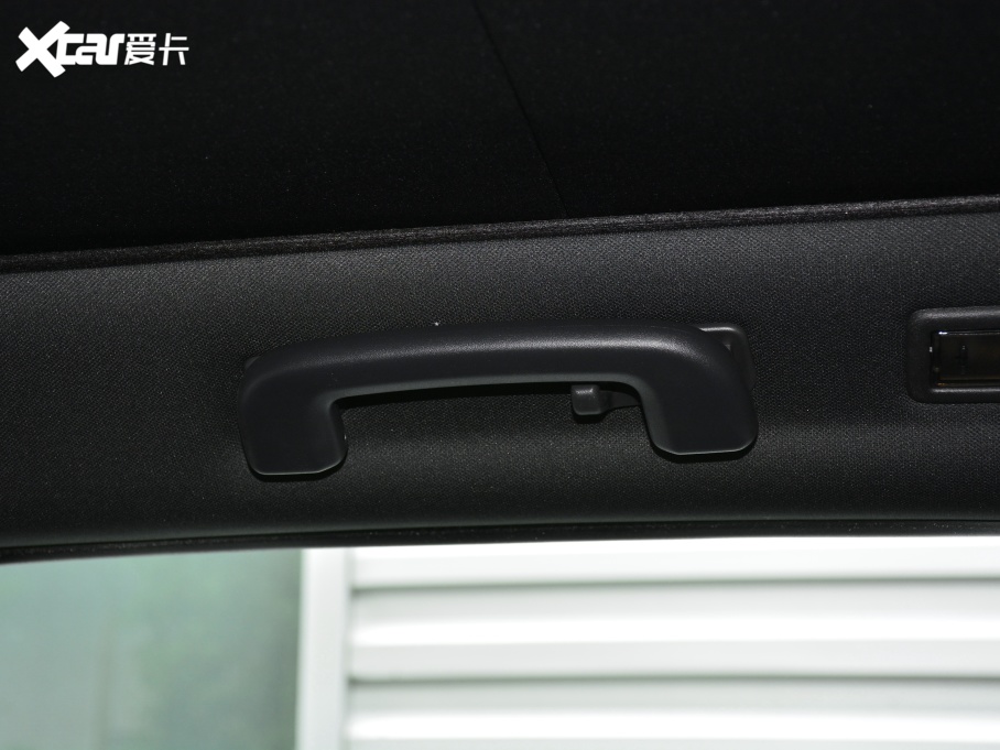 2021lF\Ӱ 249PS R-Dynamic S ܰ