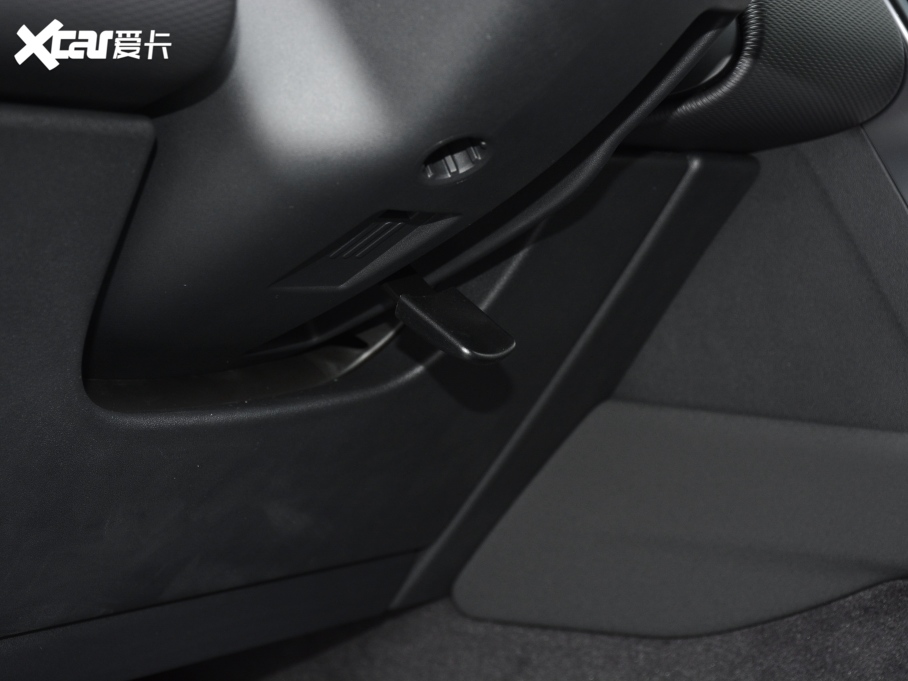 2021lF\Ӱ 249PS R-Dynamic S ܰ