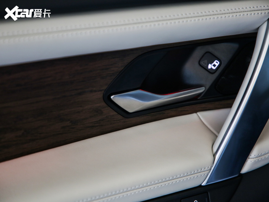 2021lF\Ӱ 249PS R-Dynamic HSE Aư