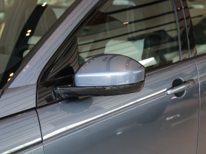 2021249PS R-Dynamic SE ܿƼ 5 ^