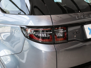 2021249PS R-Dynamic SE ܿƼ 5 ^