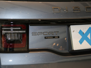 2021249PS R-Dynamic SE ܿƼ 5 ^