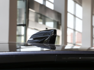 2021249PS R-Dynamic SE ܿƼ 5 ^