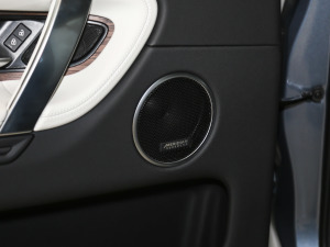 2021249PS R-Dynamic SE ܿƼ 5 g