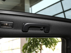 2021249PS R-Dynamic SE ܿƼ 5 g