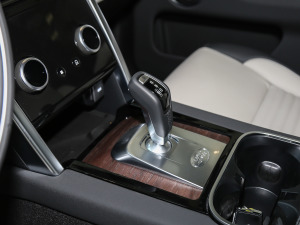 2021249PS R-Dynamic SE ܿƼ 5 QU