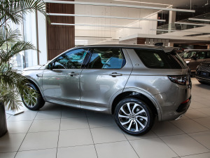 2021249PS R-Dynamic HSE Aư w^