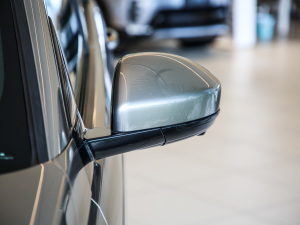 2021249PS R-Dynamic HSE Aư (x)(ji)^