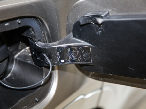 2021249PS R-Dynamic HSE Aư ^