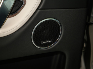 2021249PS R-Dynamic HSE Aư g