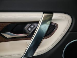 2021249PS R-Dynamic HSE Aư g