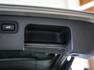 2021249PS R-Dynamic HSE Aư g