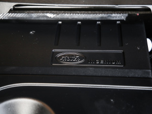 2021249PS R-Dynamic HSE Aư 