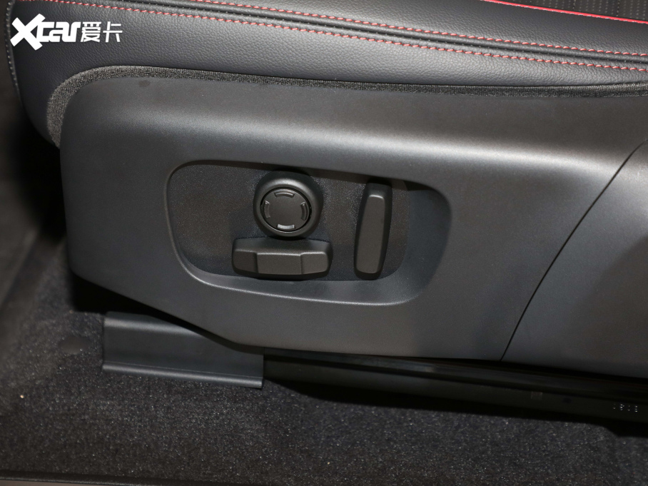 2022lF\Ӱ 249PS R-Dynamic SE ܿƼ 5