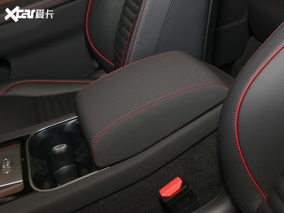 2022lF\Ӱ 249PS R-Dynamic SE ܿƼ 5