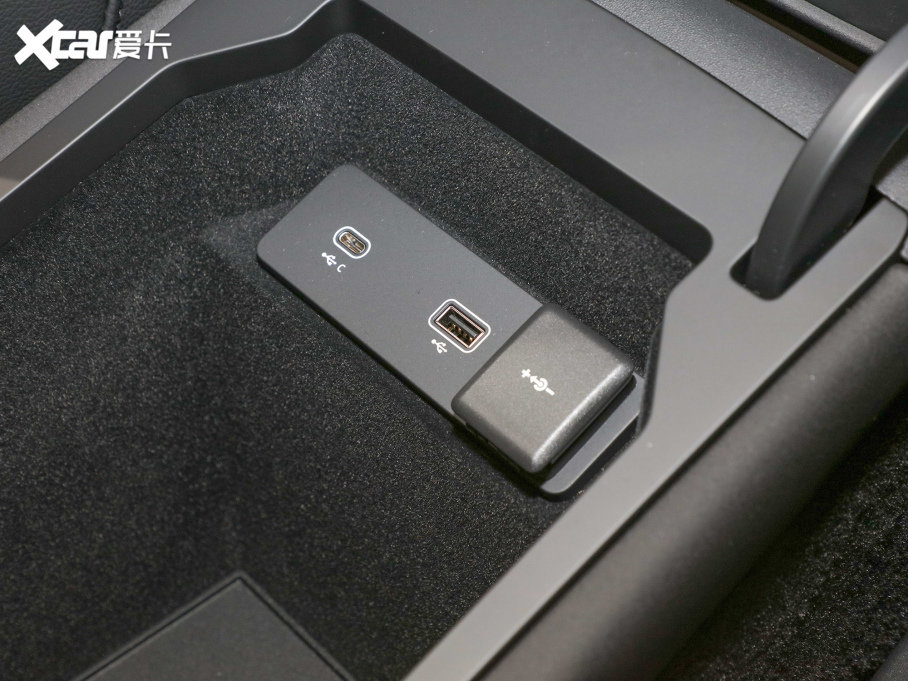 2022lF\Ӱ 249PS R-Dynamic SE ܿƼ 5