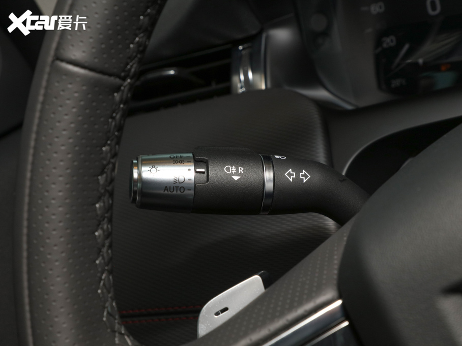 2022lF\Ӱ 249PS R-Dynamic SE ܿƼ 5