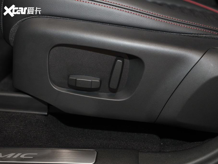 2022lF\Ӱ 249PS R-Dynamic S ܰ 5