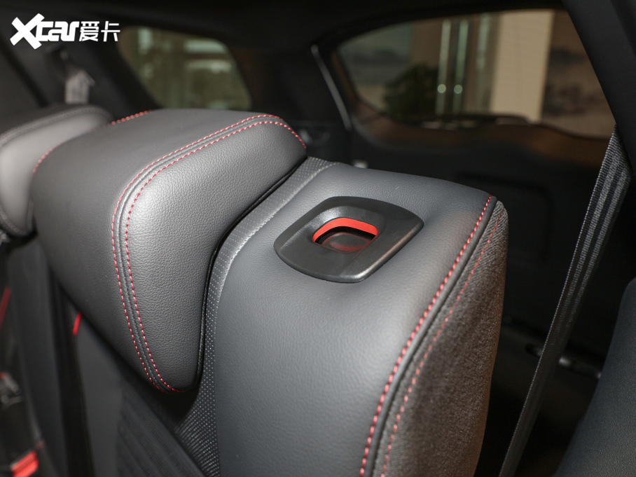 2022l(f)F(xin)\Ӱ 249PS R-Dynamic S ܰ 5