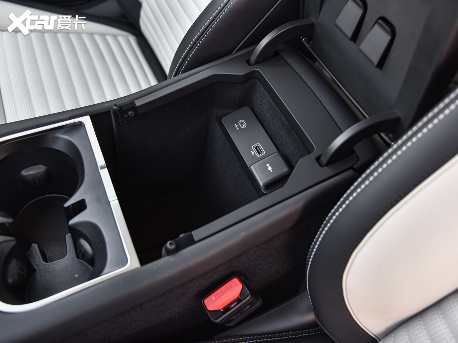 2022lF\Ӱ 249PS R-Dynamic HSE Aư 7