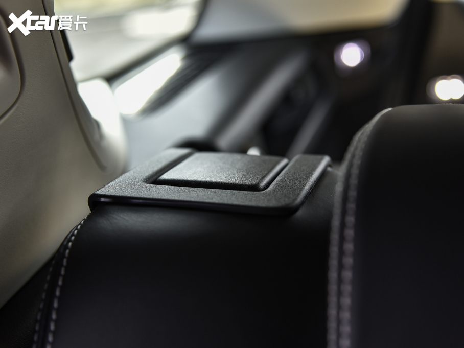 2022l(f)F(xin)\Ӱ 249PS R-Dynamic HSE Aư 7