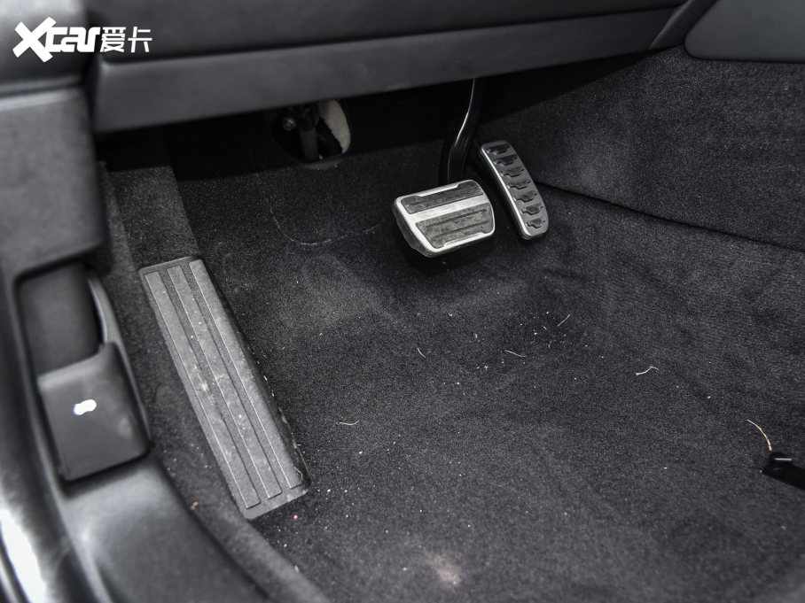 2022l(f)F\Ӱ 249PS R-Dynamic HSE Aư 7