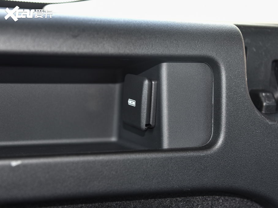 2022l(f)F(xin)\(yn)Ӱ 249PS R-Dynamic HSE Aư 7