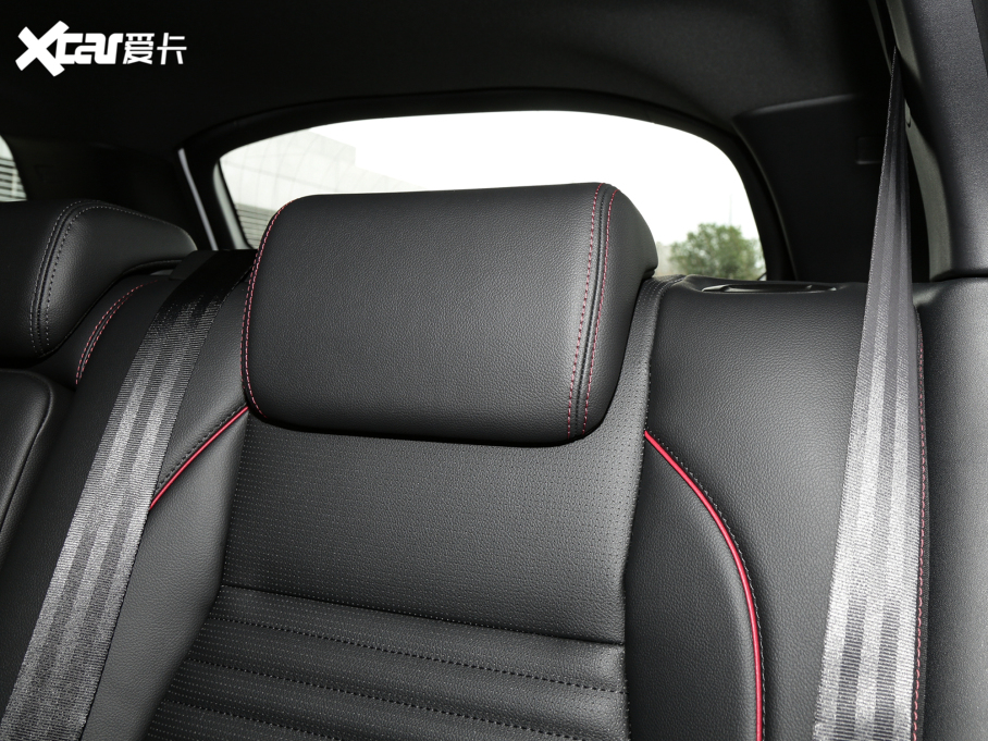 2022lF\Ӱ Ŀ 249PS R-Dynamic SE ܿƼ 5