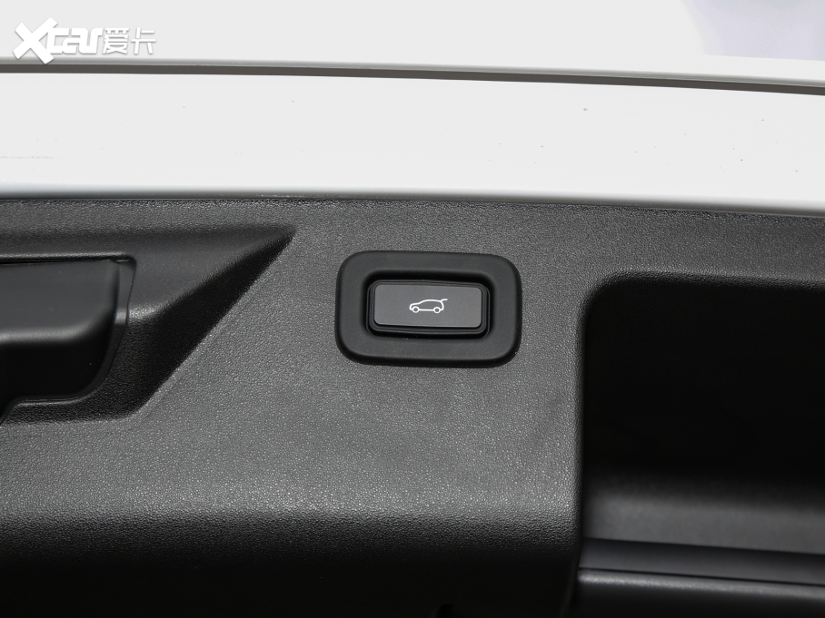 2022l(f)F(xin)\(yn)(dng) Ŀ 249PS R-Dynamic SE ܿƼ 5