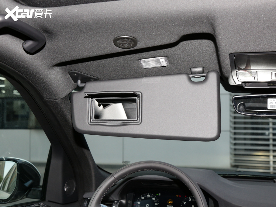 2022lF\Ӱ Ŀ 249PS R-Dynamic SE ܿƼ 5