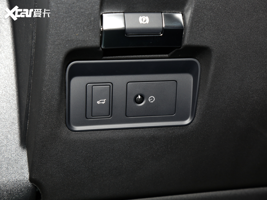 2022lF\Ӱ Ŀ 249PS R-Dynamic SE ܿƼ 5