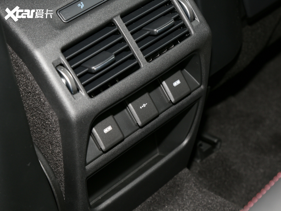 2022l(f)F(xin)\(yn)(dng) Ŀ 249PS R-Dynamic SE ܿƼ 5