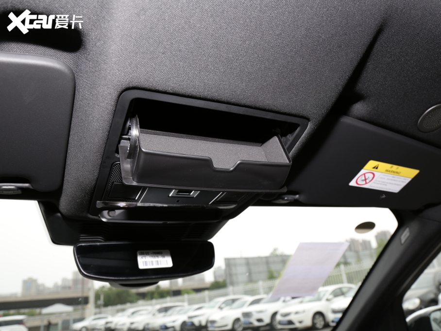 2022lF\Ӱ Ŀ 249PS R-Dynamic S ܰ 5