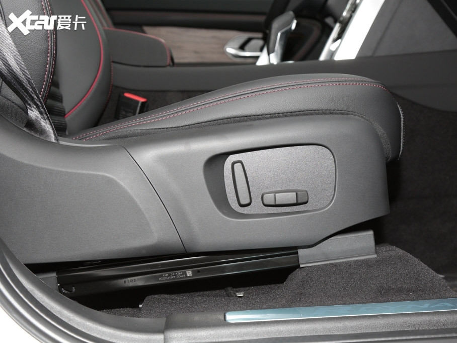 2022lF\Ӱ Ŀ 249PS R-Dynamic S ܰ 5