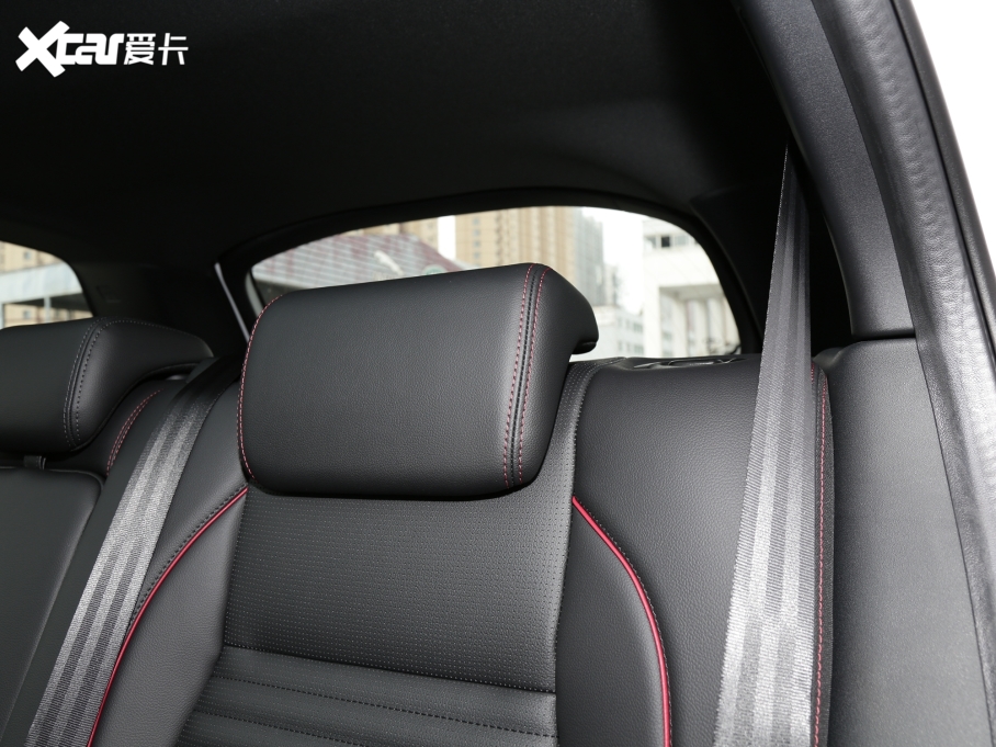 2022lF\Ӱ Ŀ 249PS R-Dynamic S ܰ 5