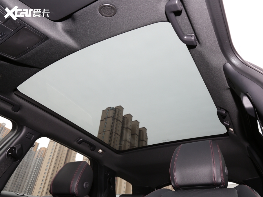 2022lF\Ӱ Ŀ 249PS R-Dynamic S ܰ 5