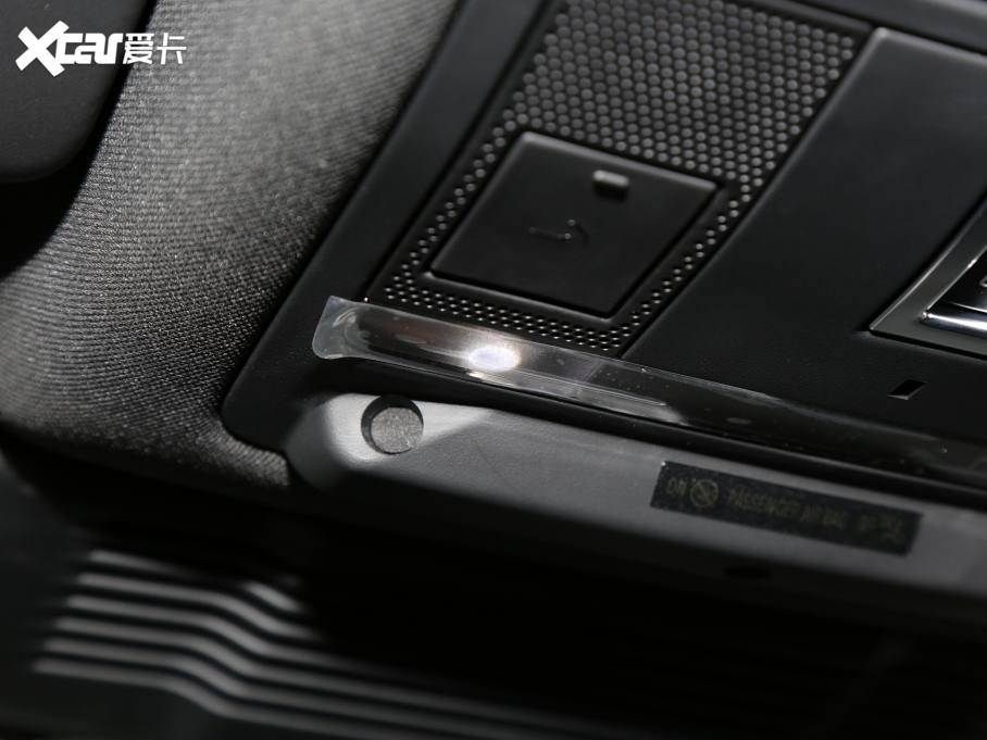 2022lF\Ӱ Ŀ 249PS R-Dynamic S ܰ 5