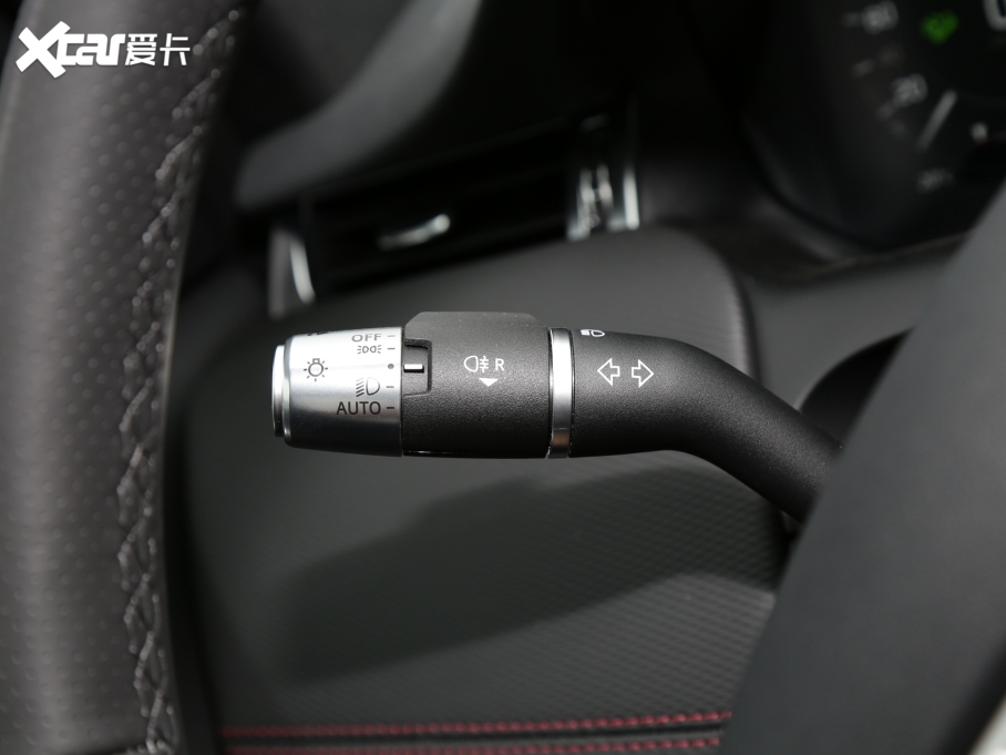 2022lF\Ӱ Ŀ 249PS R-Dynamic S ܰ 5