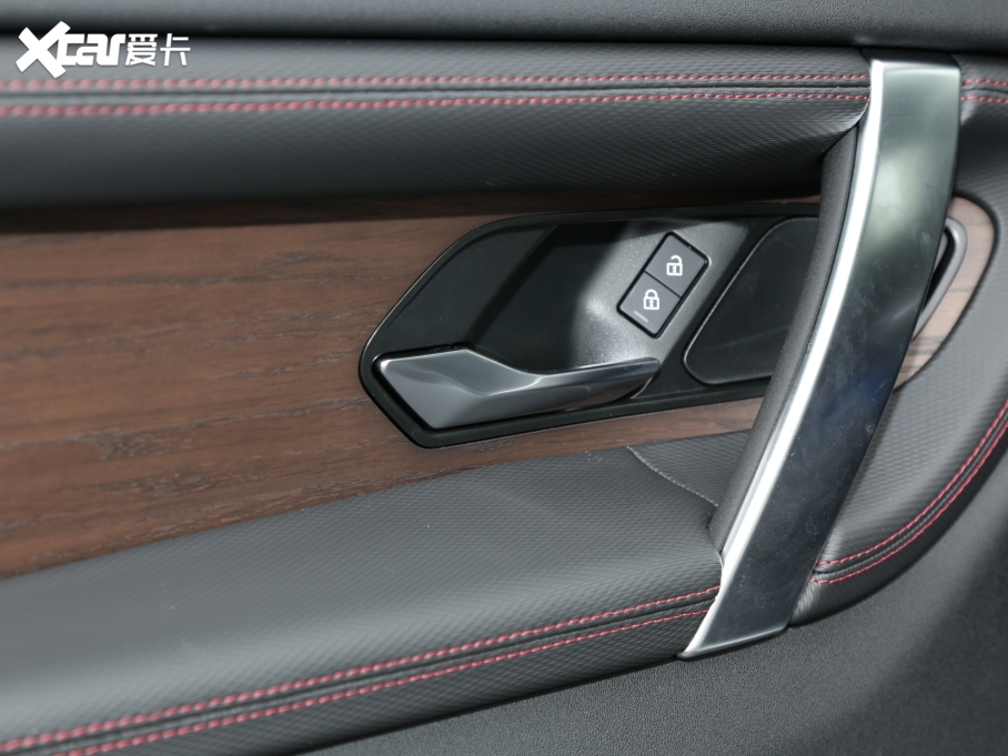 2022lF\Ӱ Ŀ 249PS R-Dynamic S ܰ 5