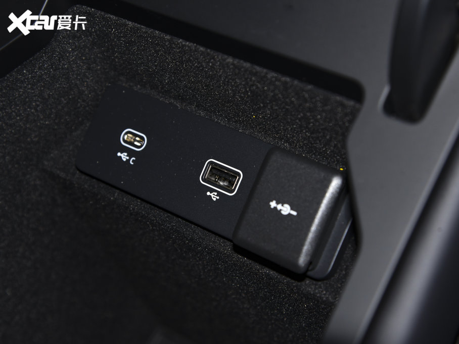 2022lF\Ӱ Ŀ 249PS R-Dynamic HSE Aư 7