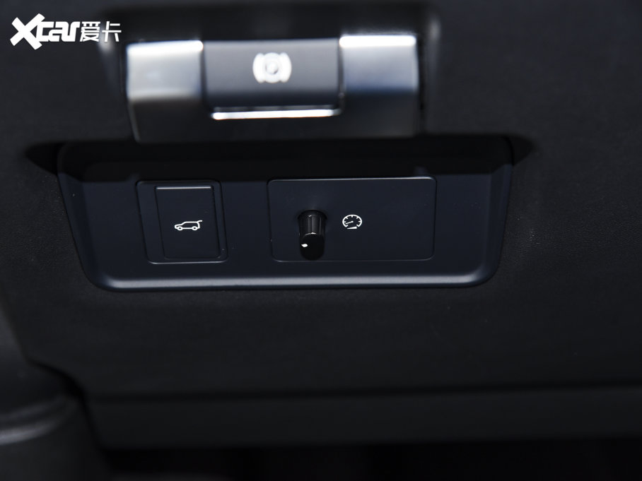 2022l(f)F(xin)\Ӱ Ŀ 249PS R-Dynamic HSE Aư 7