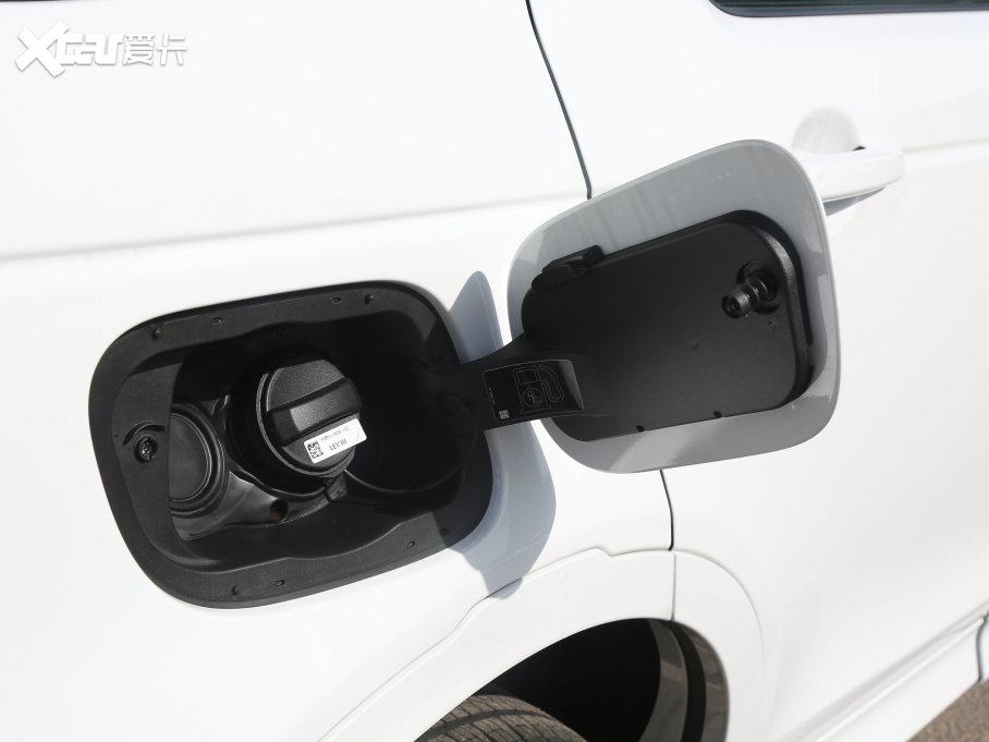 2022l(f)F(xin)\(yn)(dng) Ŀ 249PS R-Dynamic SE ܿƼ 5