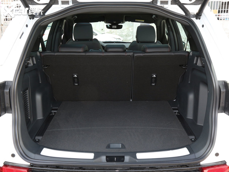 2022lF\Ӱ Ŀ 249PS R-Dynamic SE ܿƼ 5