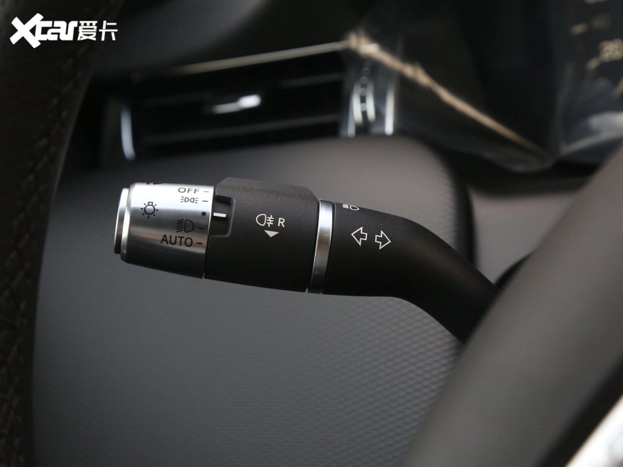 2022lF\Ӱ Ŀ 249PS R-Dynamic SE ܿƼ 5