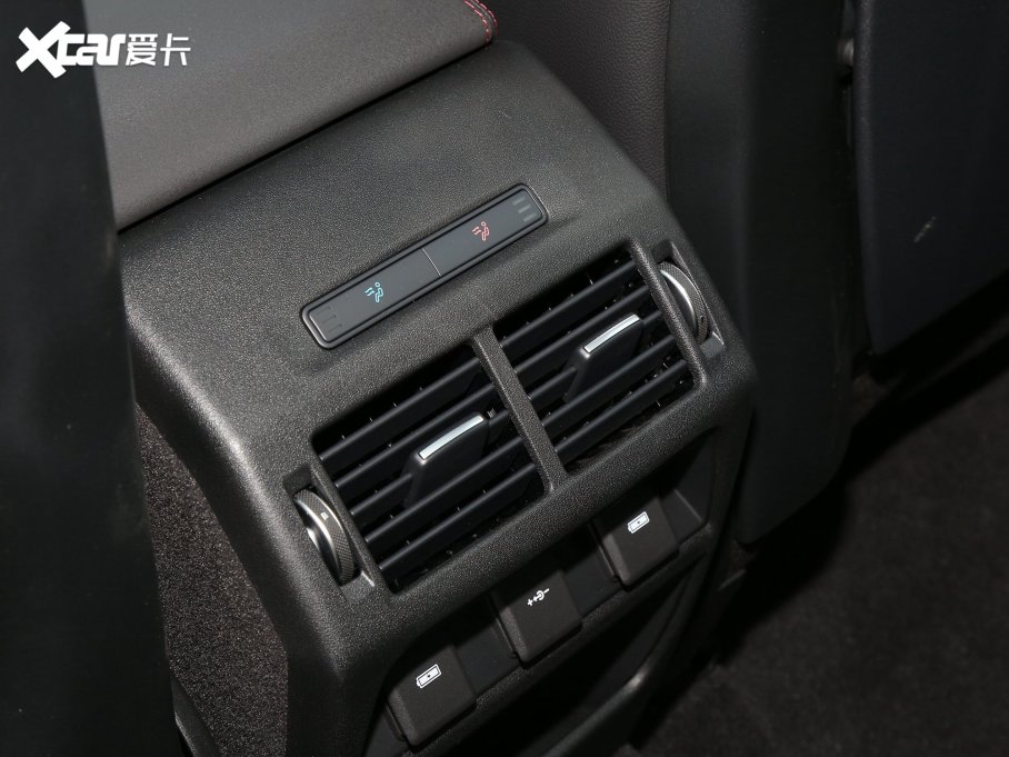 2022lF\Ӱ Ŀ 249PS R-Dynamic SE ܿƼ 5