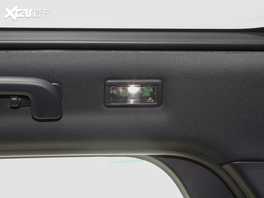 2022lF\Ӱ Ŀ 249PS R-Dynamic SE ܿƼ 5