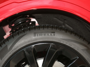 2022249PS R-Dynamic SE ܿƼ 5 ݆̥Ʒ