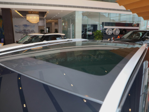 2022249PS R-Dynamic SE ܿƼ 5 ܇