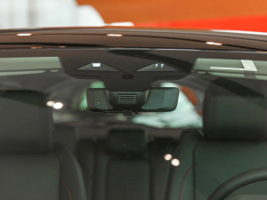 2022249PS R-Dynamic SE ܿƼ 5 (ji)^