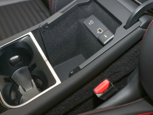 2022249PS R-Dynamic SE ܿƼ 5 g